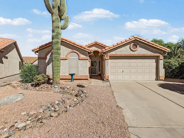 6893 S LAKE FOREST Court, Chandler, AZ 85249