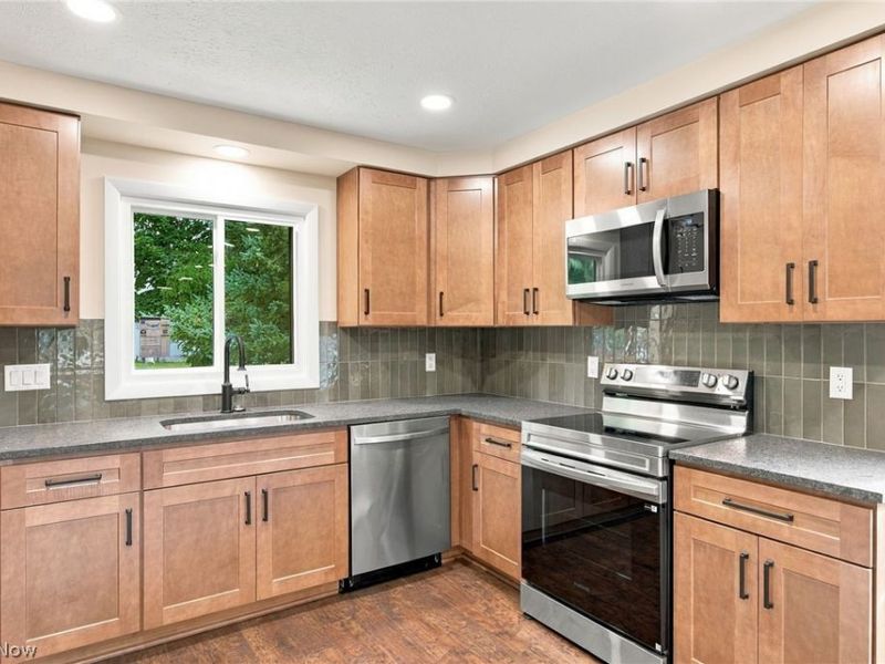 9581 Tamarin Court, Mentor, OH 44060 Photo 7