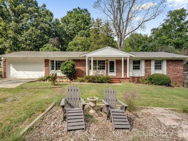 5 W Maple Drive , Asheville, NC 28805