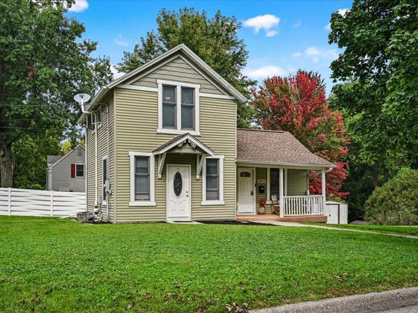 1811 Cannon Street, Dubuque, IA 52003