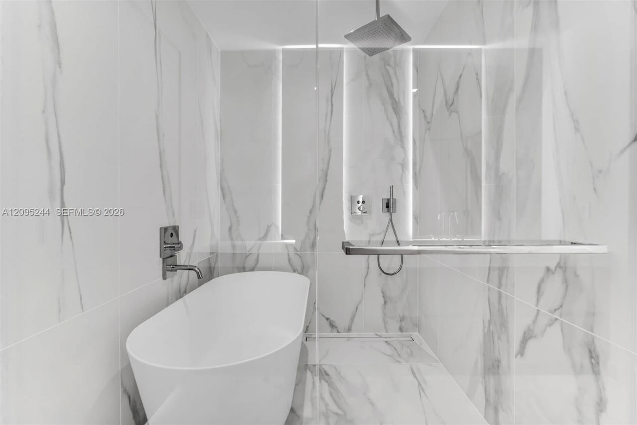 1400 Biscayne Blvd , Unit 602, Miami, FL 33132 Photo