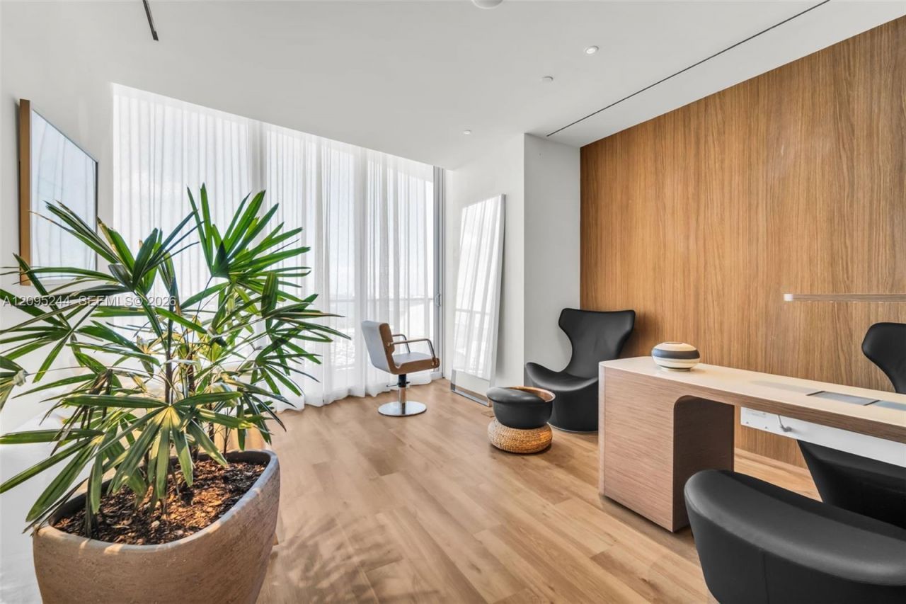 1400 Biscayne Blvd , Unit 602, Miami, FL 33132 Photo