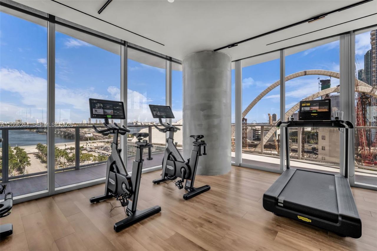 1400 Biscayne Blvd , Unit 602, Miami, FL 33132 Photo