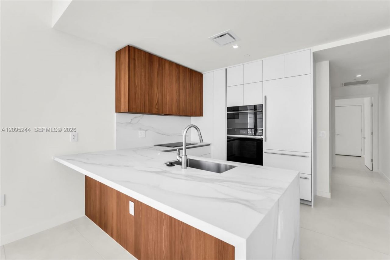 1400 Biscayne Blvd , Unit 602, Miami, FL 33132 Photo