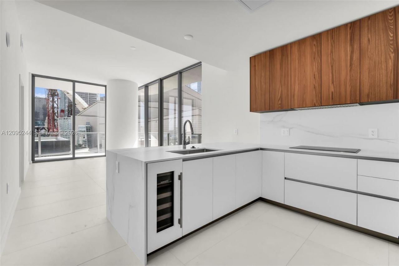 1400 Biscayne Blvd , Unit 602, Miami, FL 33132 Photo