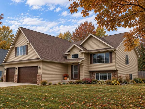 608 Colodoro Lane, Eagle Lake, MN 56024