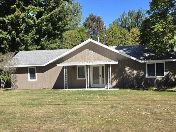5461 E Pine, Harrisville, MI 48740