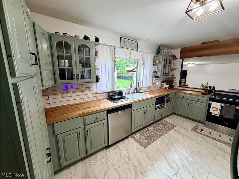 6274 Morgan Road, Ravenna, OH 44266 Photo 8