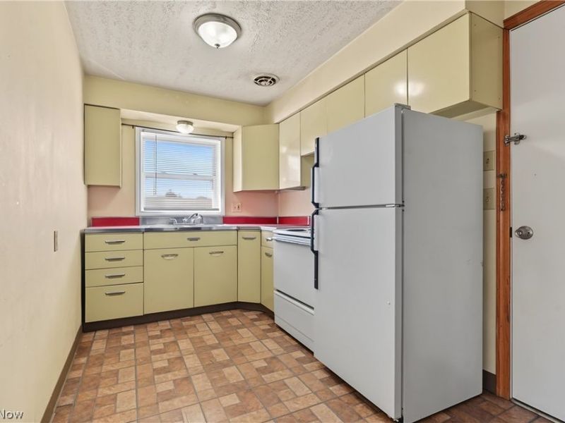 2006 Fulton Road NW, Canton, OH 44709 Photo 17
