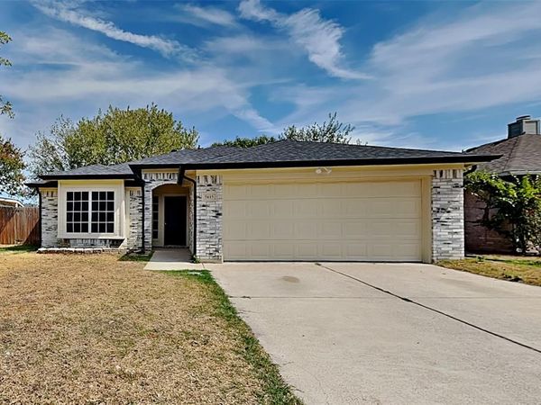 5615 Alicante Drive, Arlington, TX 76017