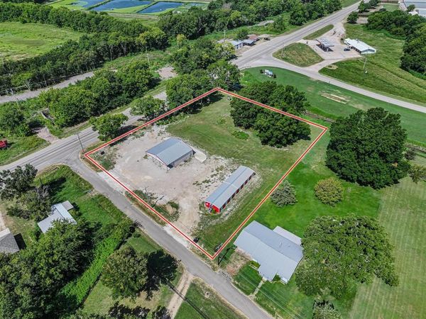453A Depot , Deport, TX 75435