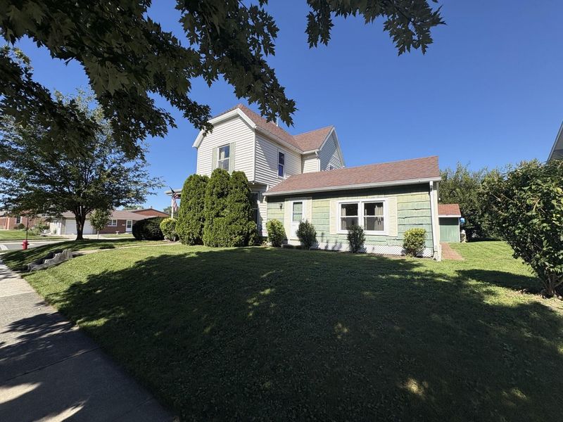 402 E Pearl Street, Wapakoneta, OH 45895 Photo 32