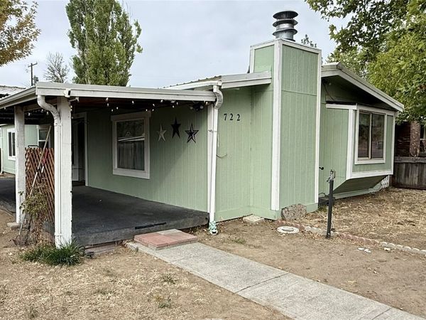 722 NE 2nd , Soap Lake, WA 98851