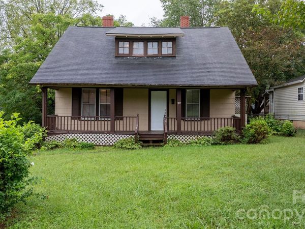 1847 2nd Avenue SW, Hickory, NC 28602