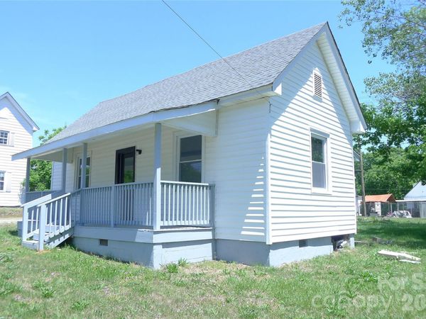 221 Duke Street , Cooleemee, NC 27014