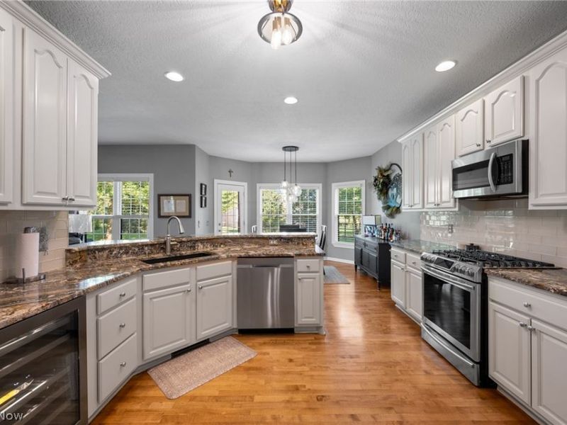 8612 Mackenzie Avenue NW, North Canton, OH 44720 Photo 15