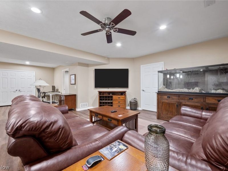 8612 Mackenzie Avenue NW, North Canton, OH 44720 Photo 26