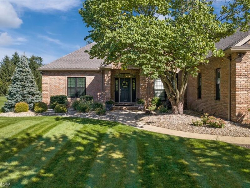 8612 Mackenzie Avenue NW, North Canton, OH 44720 Photo 5