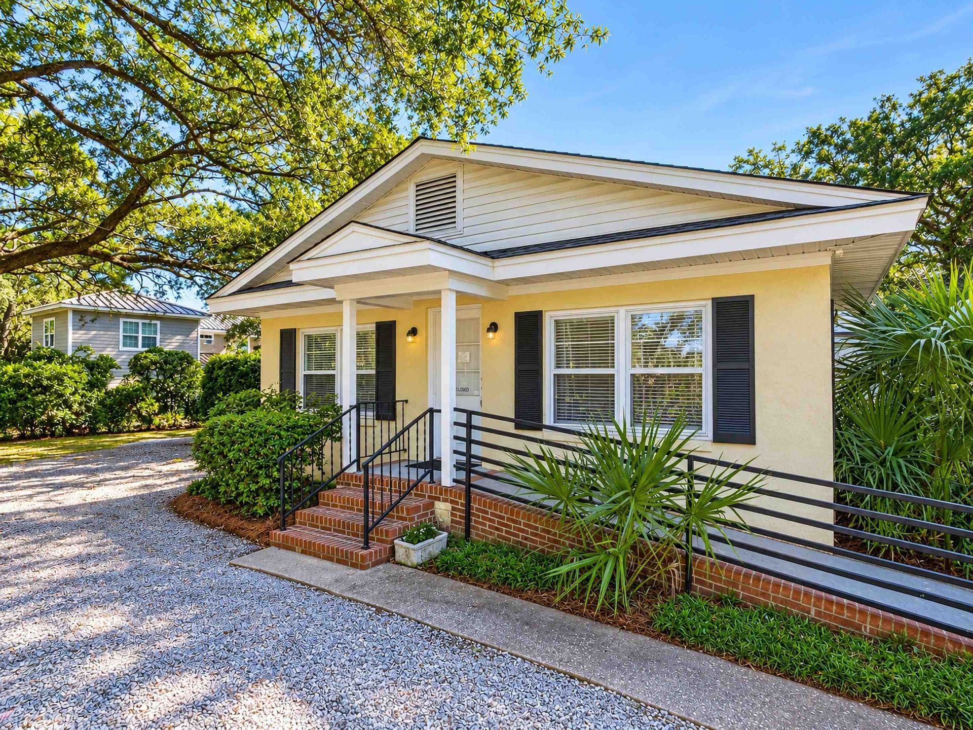 3500 N Kings Hwy. Photo 4