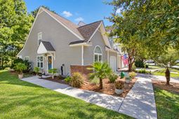 1200 Yellow Hawthorn Circle photo 4