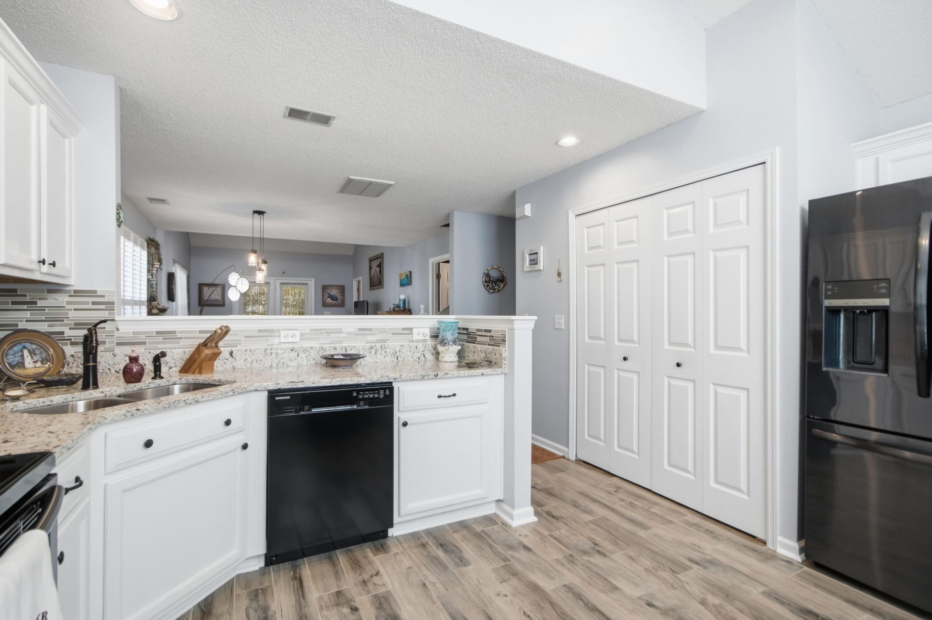 1200 Yellow Hawthorn Circle Photo 31