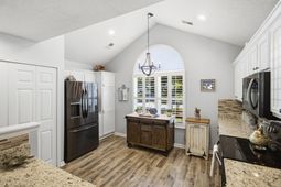 1200 Yellow Hawthorn Circle photo 4