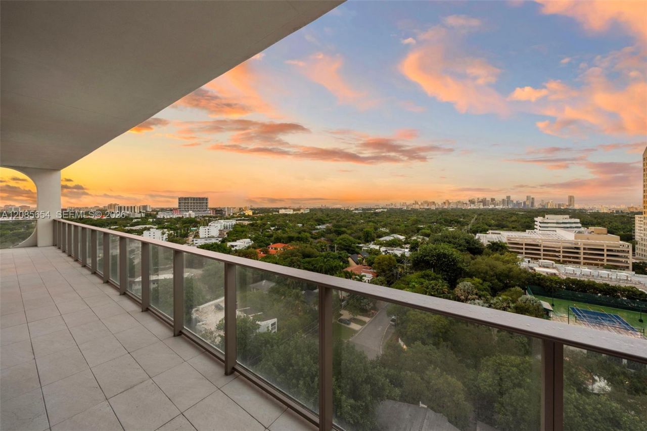 2678 Tigertail Ave , Unit 1101, Miami, FL 33133 Photo