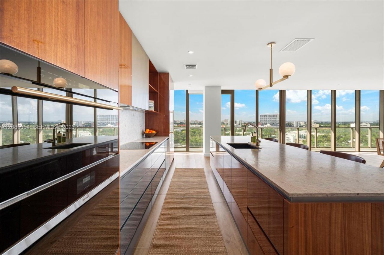 2678 Tigertail Ave , Unit 1101, Miami, FL 33133 Photo