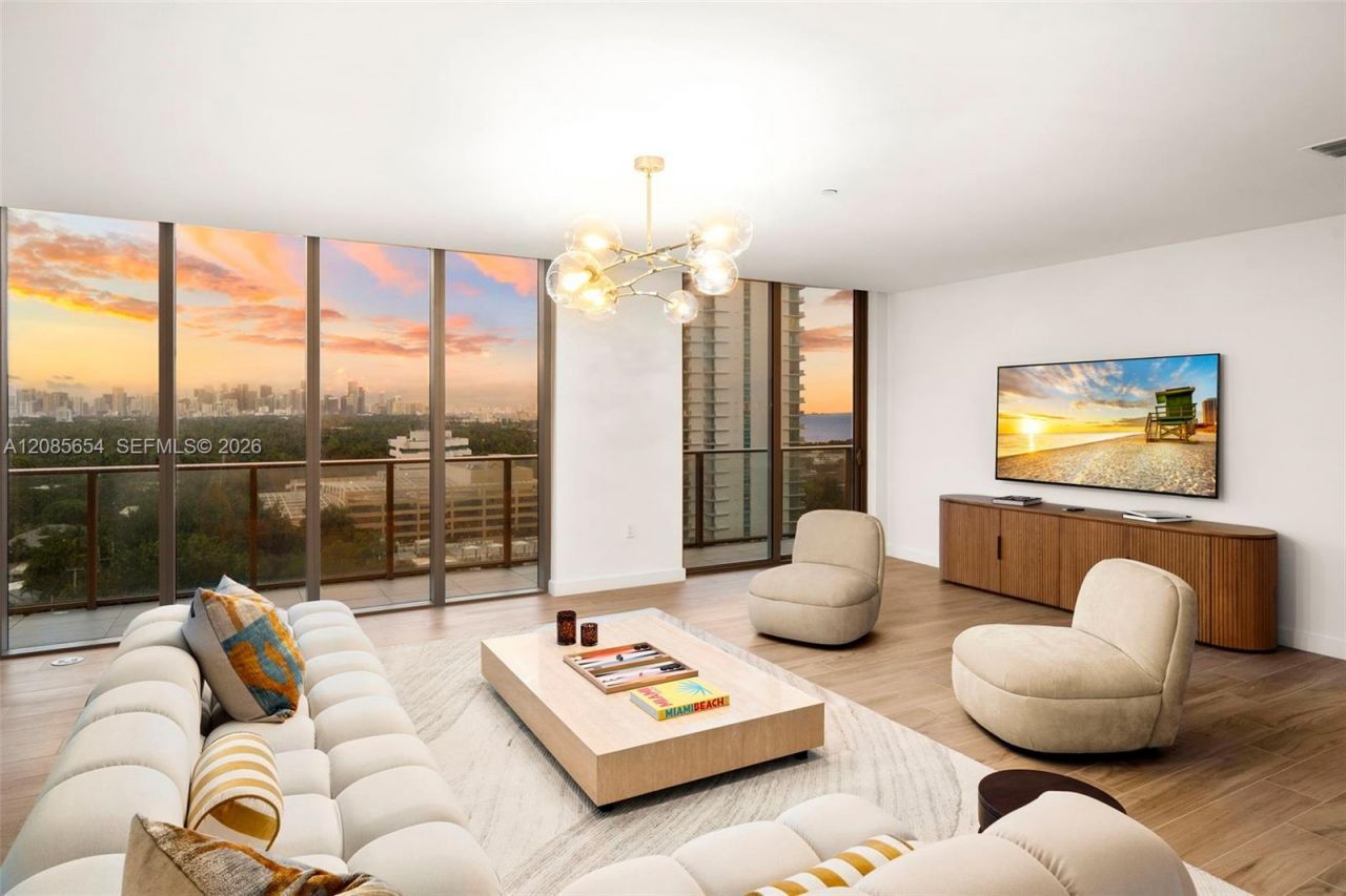 2678 Tigertail Ave , Unit 1101, Miami, FL 33133 Photo