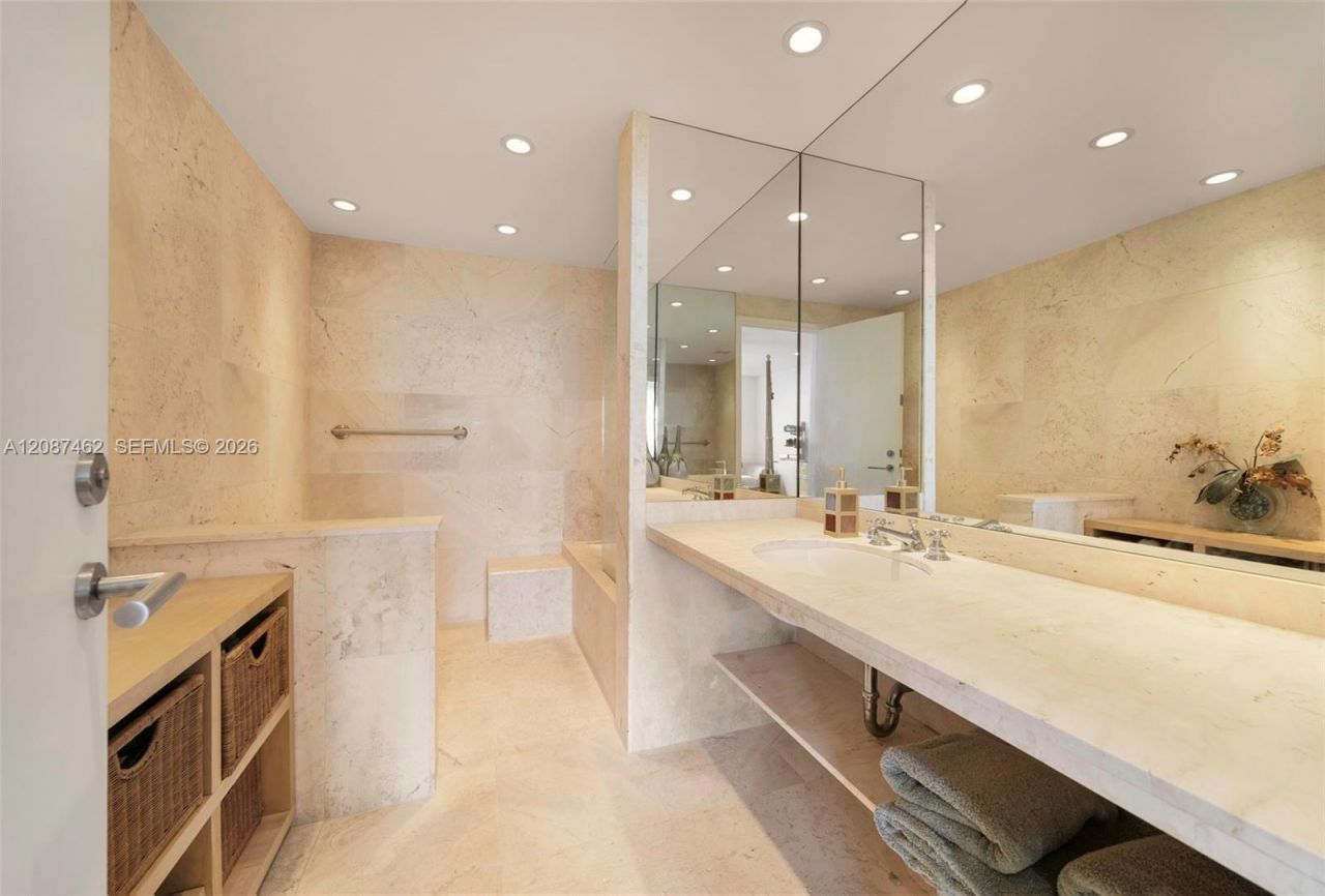 200 Ocean Lane Dr , Unit 401, Key Biscayne, FL 33149 Photo