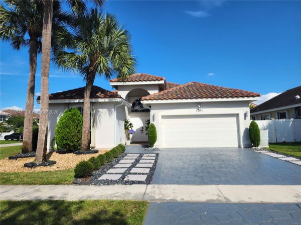 1391 NW 185th Ter , Pembroke Pines, FL 33029