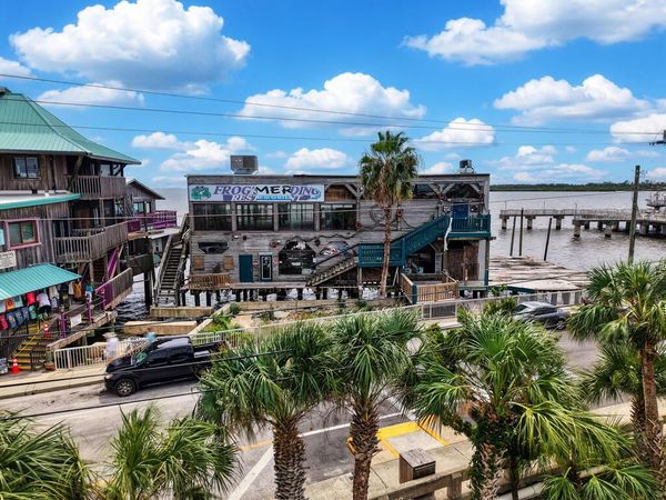 450 Dock St, Cedar Key, FL 32625