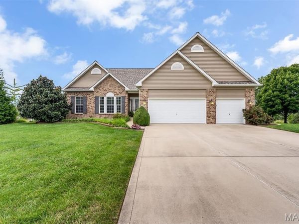 831 Autumn Rise , Columbia, IL 62236