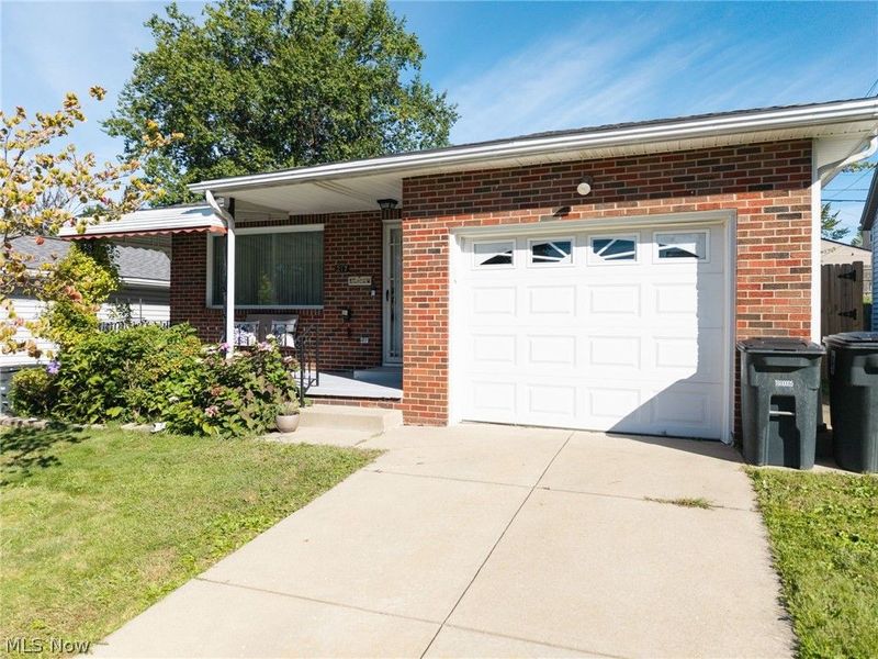217 Clinton Avenue, Akron, OH 44301 Photo 2