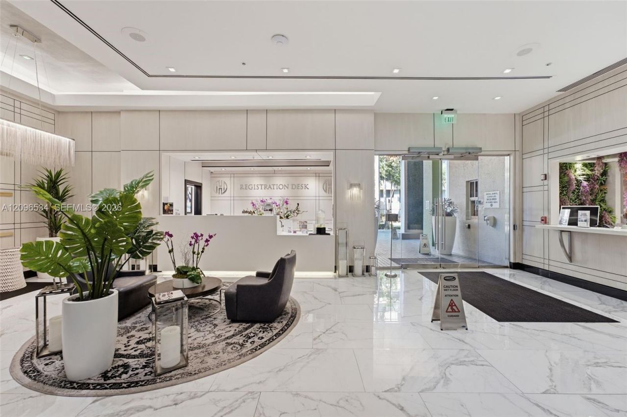 185 SE 14th Ter , Unit 1010, Miami, FL 33131 Photo