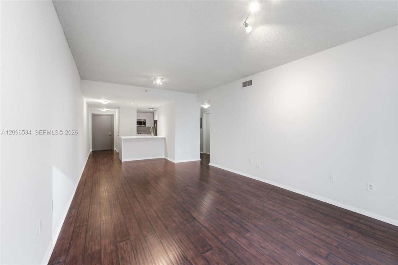 185 SE 14th Ter , Unit 1010, Miami, FL 33131 Photo