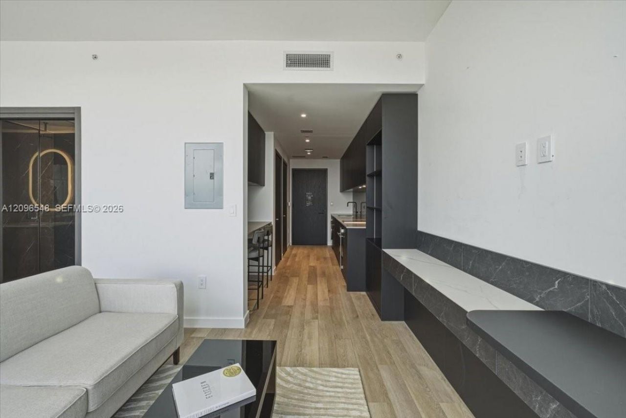 20 NE 11th St , Unit 3505, Miami, FL 33132 Photo