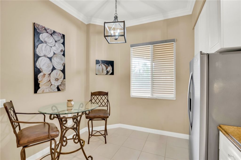 1 Harbour Isle Drive E, Unit 202, Fort Pierce, FL 34949 Photo