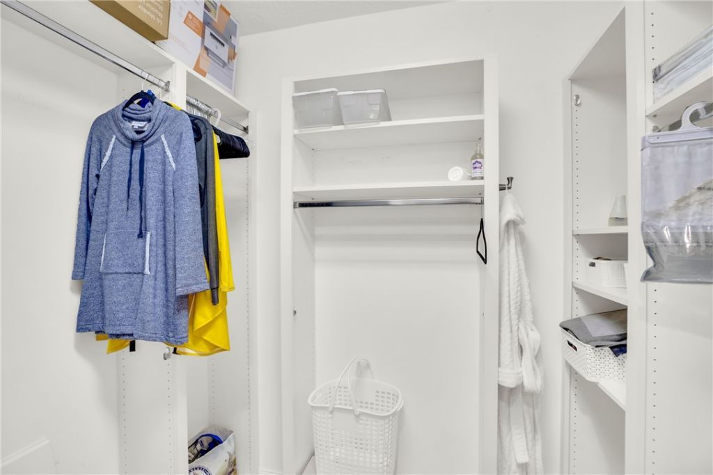 1 Harbour Isle Drive E, Unit 202, Fort Pierce, FL 34949 Photo