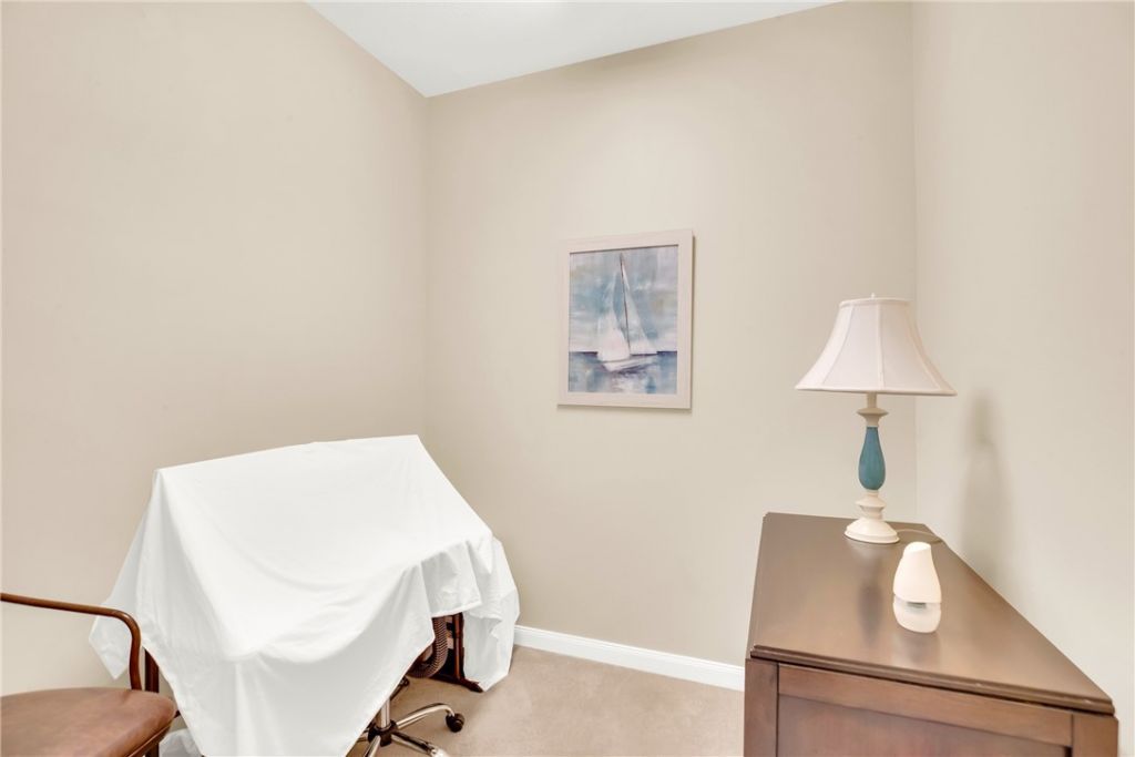 1 Harbour Isle Drive E, Unit 202, Fort Pierce, FL 34949 Photo