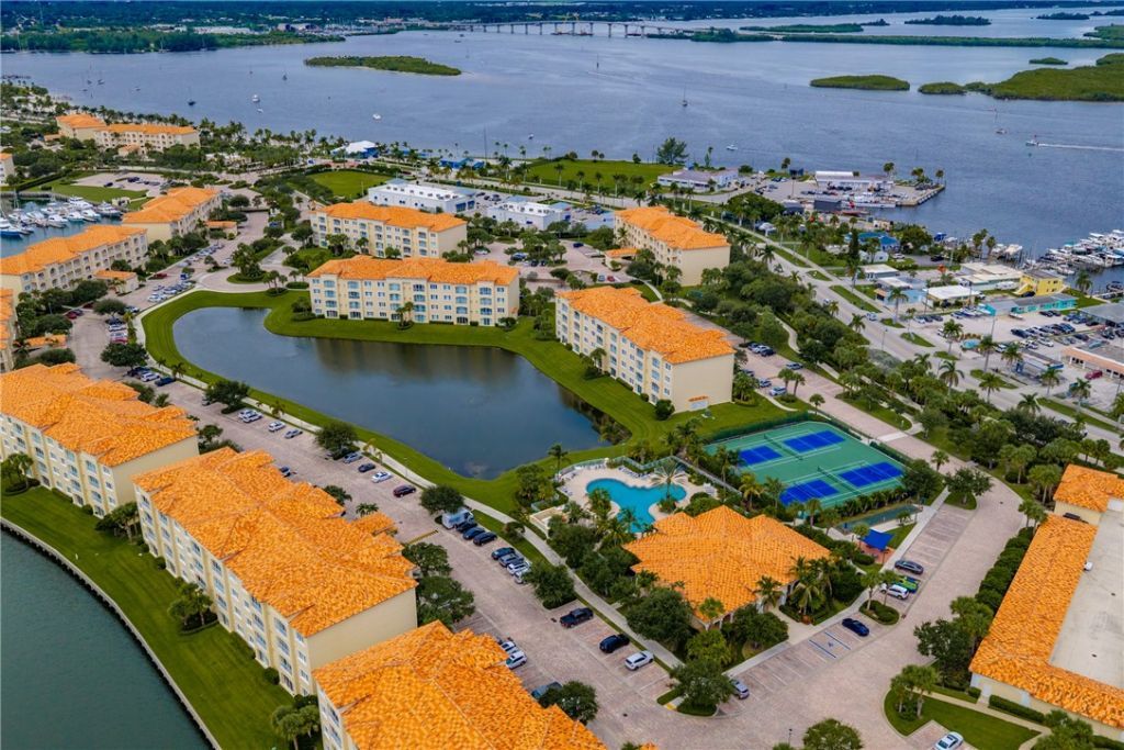 1 Harbour Isle Drive E, Unit 202, Fort Pierce, FL 34949 Photo