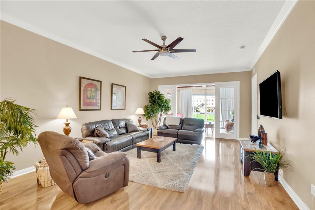 1 Harbour Isle Drive E, Unit 202, Fort Pierce, FL 34949 Photo