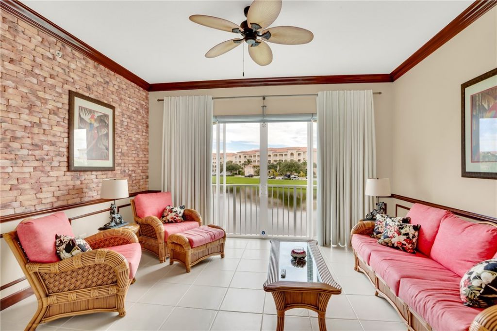 1 Harbour Isle Drive E, Unit 202, Fort Pierce, FL 34949 Photo