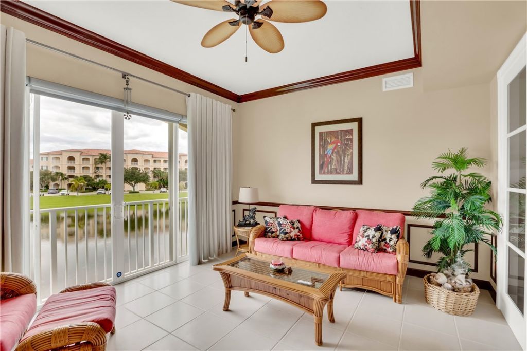 1 Harbour Isle Drive E, Unit 202, Fort Pierce, FL 34949 Photo