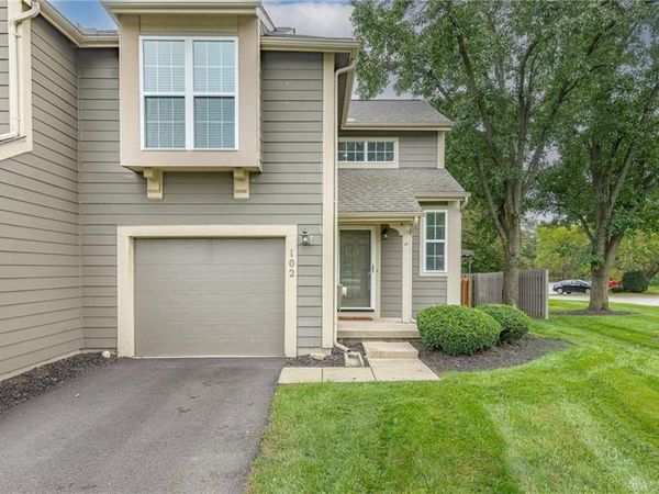 102 Nantucket Landing, Washington TWP, OH 45458