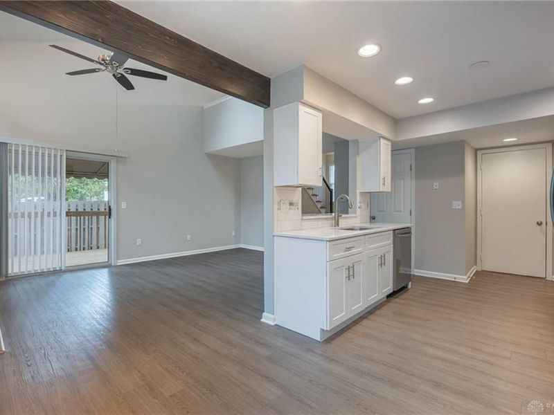 102 Nantucket Landing, Washington Township, OH 45458 Photo 8