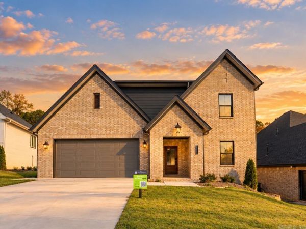 15116 Matterhorn Loop, Maumelle, AR 72113