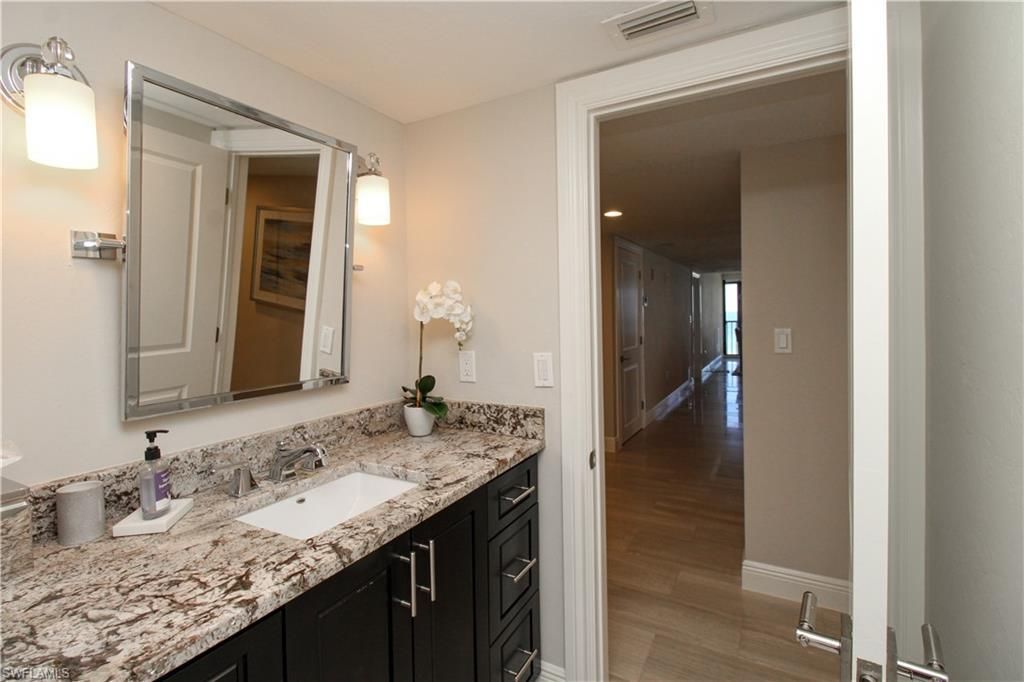 9653 Gulf Shore Dr , Unit 203, Naples, FL 34108 Photo