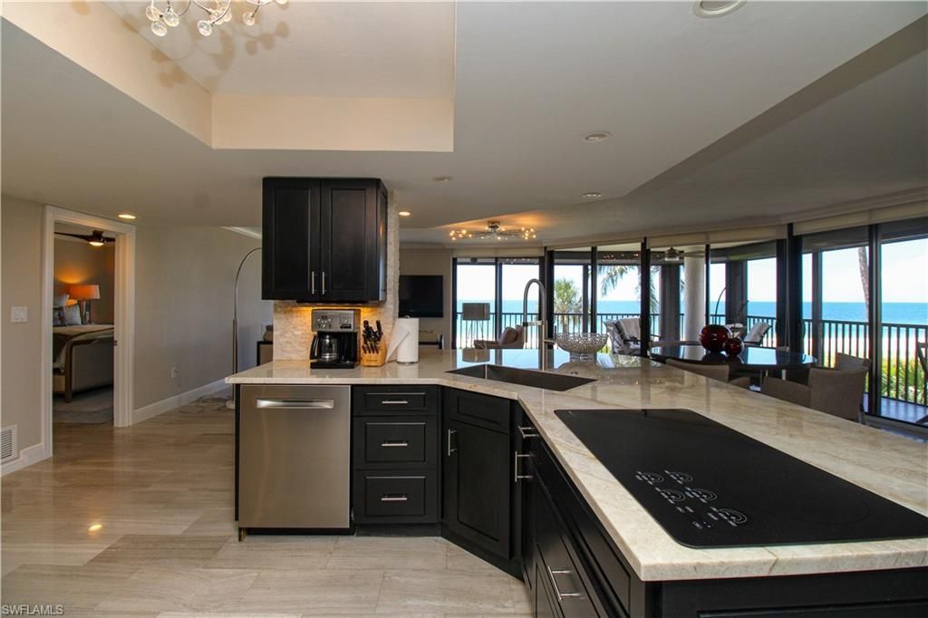 9653 Gulf Shore Dr , Unit 203, Naples, FL 34108 Photo
