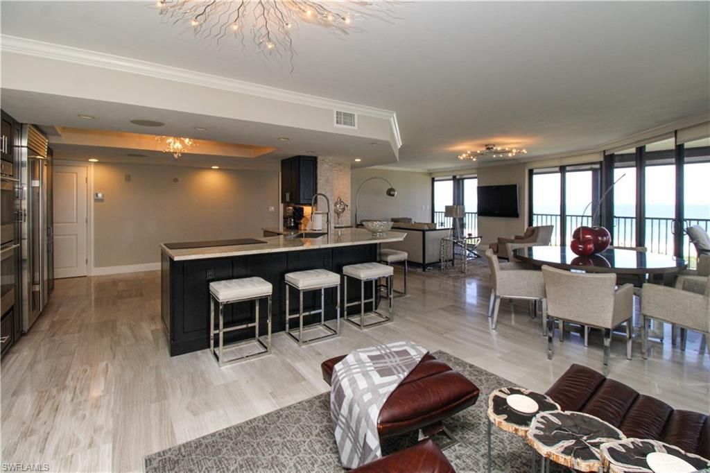 9653 Gulf Shore Dr , Unit 203, Naples, FL 34108 Photo